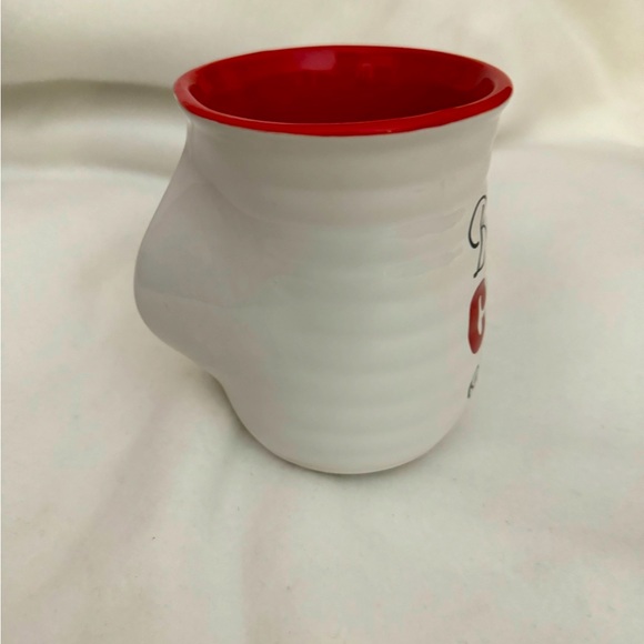 ‘Baby it’s Cold outside!’ Hand Warmer Right Handed Mug w Red Interior - Picture 9 of 10